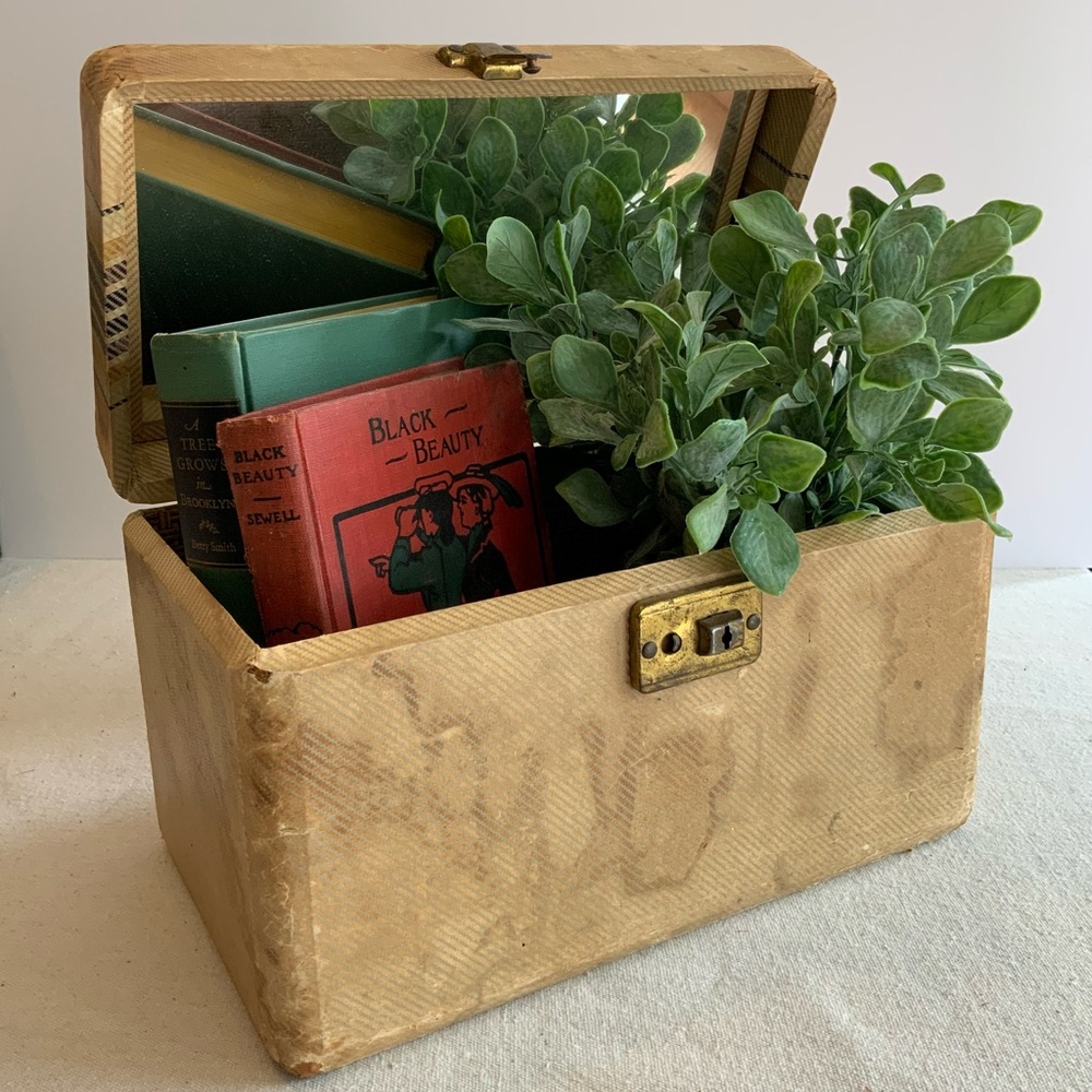 *SOLD*Vintage Tote/Case